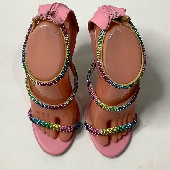 NWOB!CHASE AND CHLOE Elle Barbiecore Rainbow Rhinestone/Pink Strap Sandal Sz 7 - Picture 4 of 11
